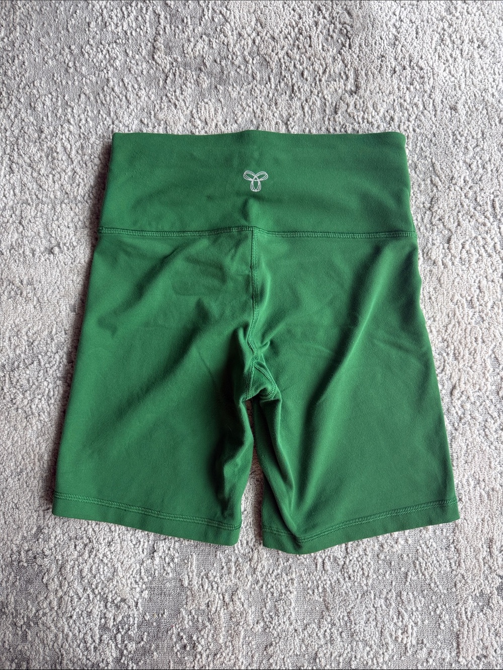 Aritzia TNA life 7 inch high rise biker shorts - juniper green
